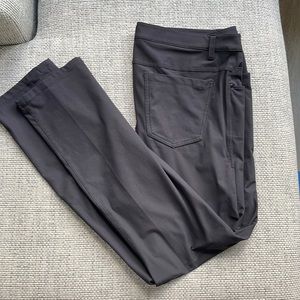 Black Lulu lemon ABC’s. Like new, worn 3 times.